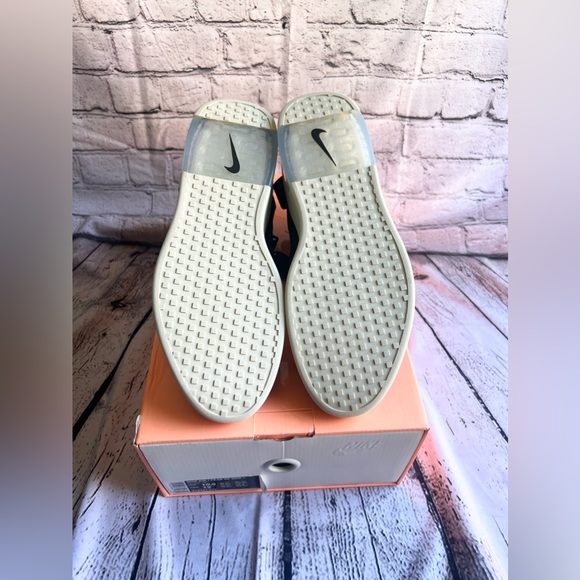 NIKE. Air Fear Of God Raid Black. Size 10.5 - Picture 9 of 13